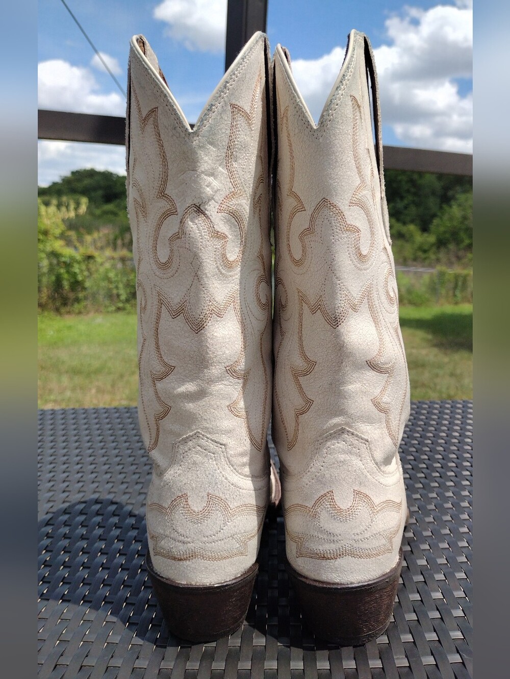 Ariat Cream Western Heeled Cowboy Boots with Brown Heel - Picture 5 of 16